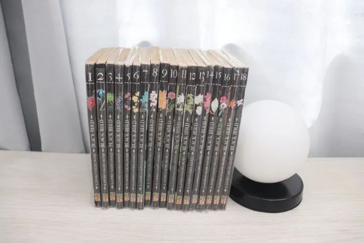 Mangá Black Bird - Coleção Completa (18 volumes) - Kanoko