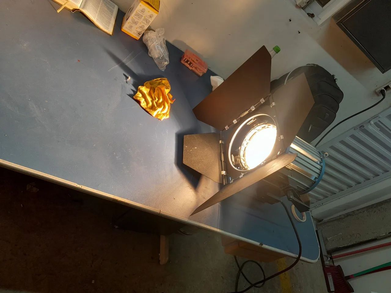 Fresnel 1000 wats luz branca tipo cortina - Foto 3