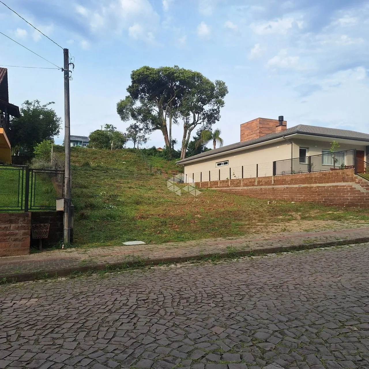 Terreno localizado em área nobre residencial na serra gaúcha por R$ 425.000.