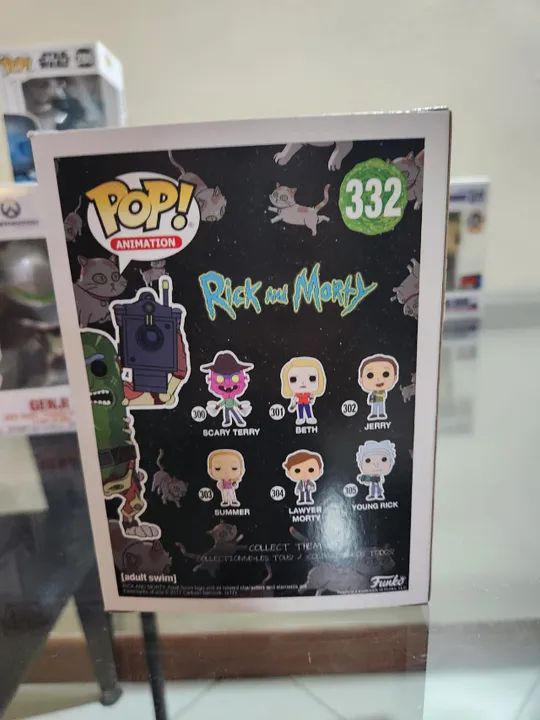 Funko pop Pickle rick com laser 332  - Foto 3