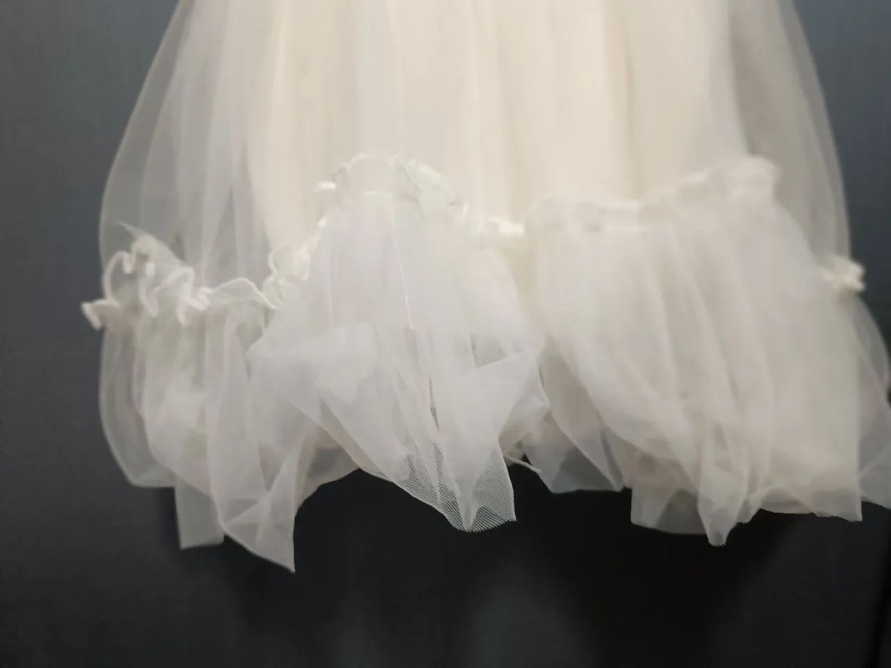Vestido branco de renda para menina - Foto 3