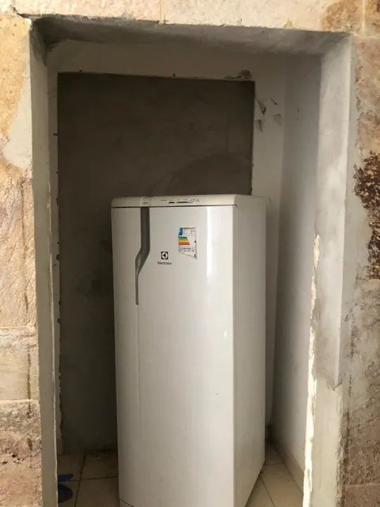 GELADEIRA: EXCELENTE OPORTUNIDADE! 
