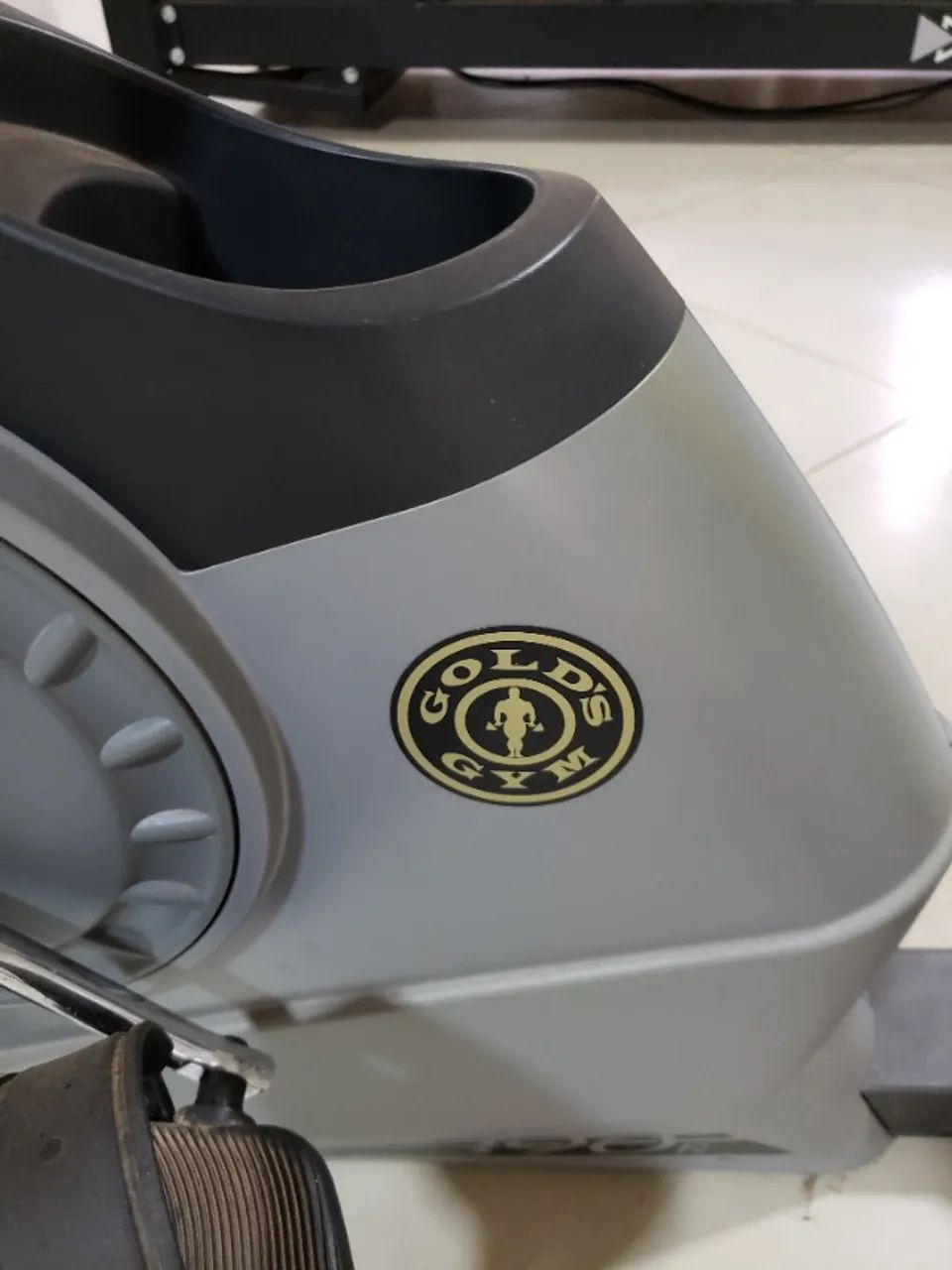 Bicicleta ergométrica Gold's Gym Usada - Foto 4