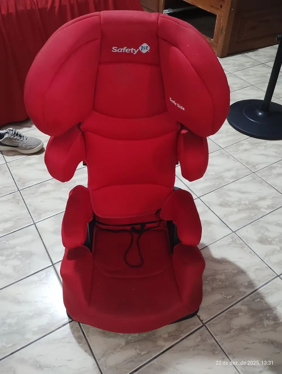 SAFETY 1ST - CADEIRINHA PARA AUTOMÓVEL NA COR VERMELHA, SUPORTA 15 A 36 KG. - Foto 4