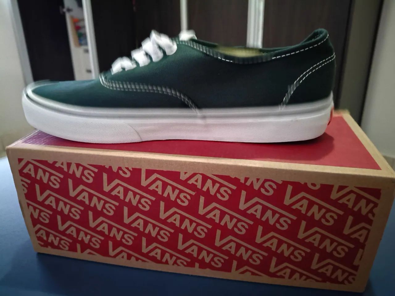 Tênis verde escuro VANS - N° 40 - Foto 2