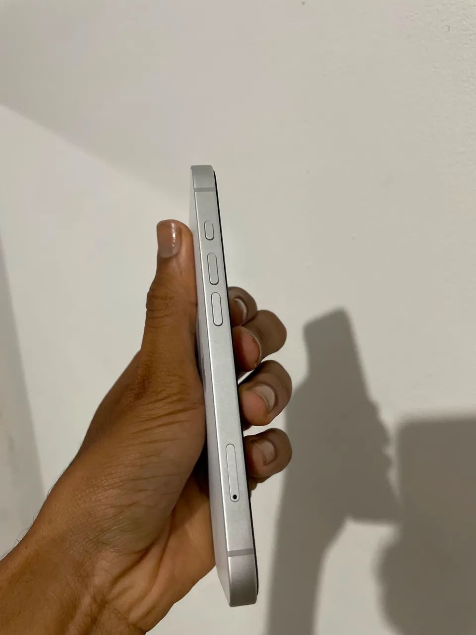 IPHONE 16E 256gigas SÓ PEGA CHIP VIRTUAL  - Foto 2