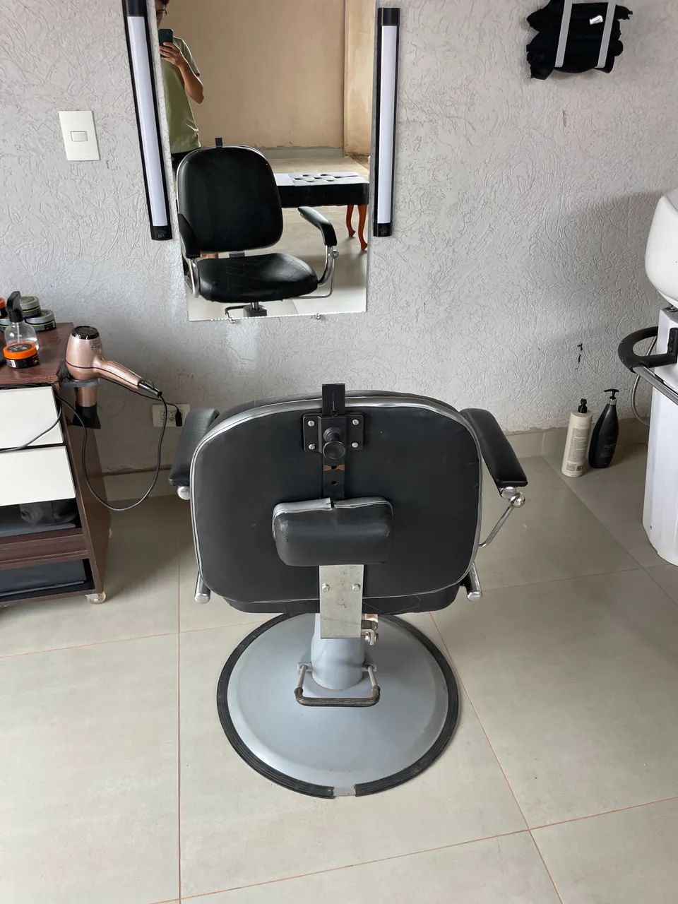 Cadeira de barbeiro  - Foto 2