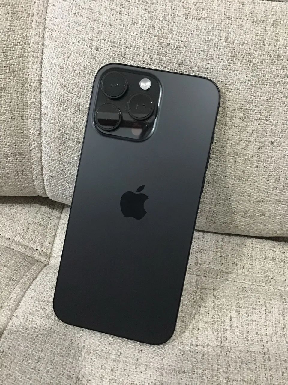 IPhone 16 Pro Max ainda garantia Apple - Foto 3