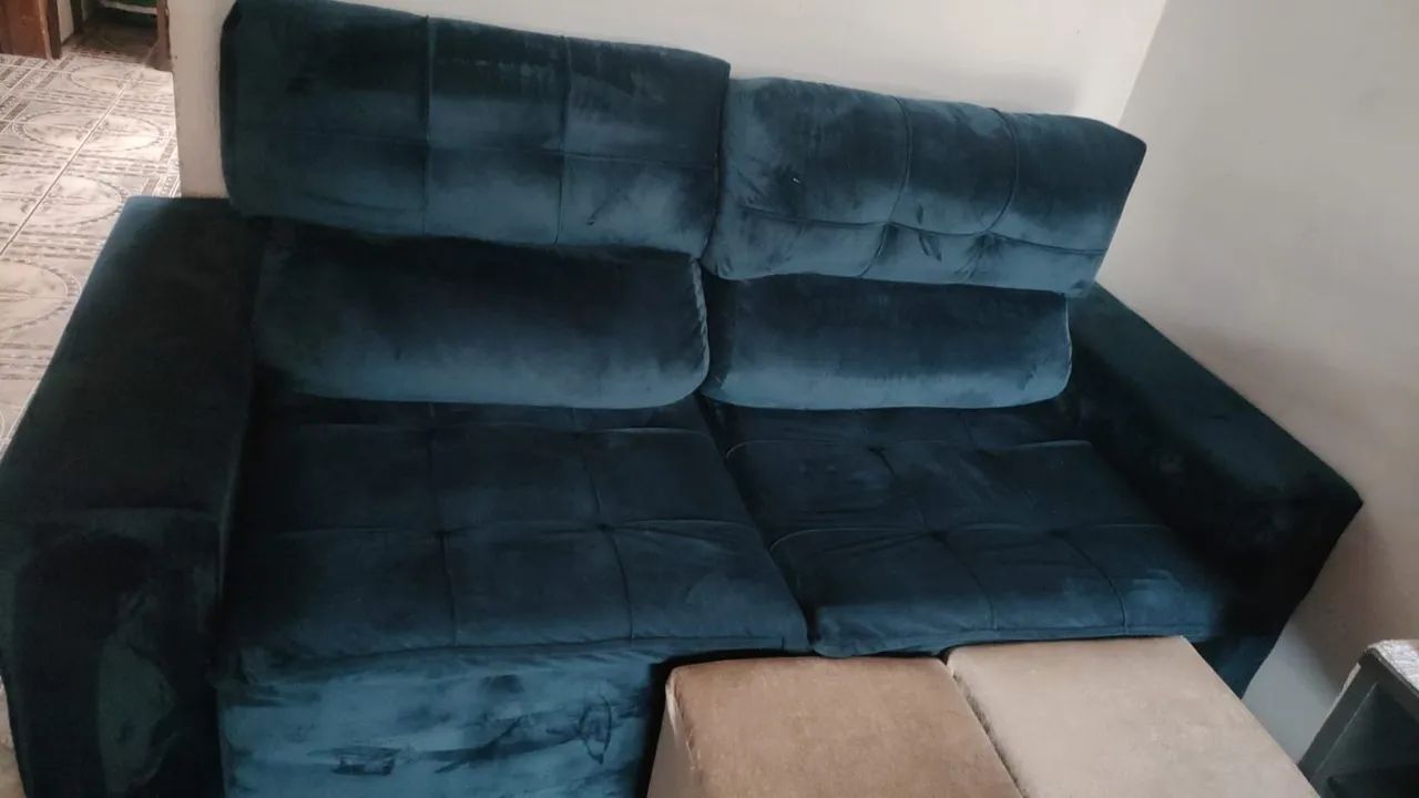 Selling a fully functional reclining and pull-out sofa65568165644930121