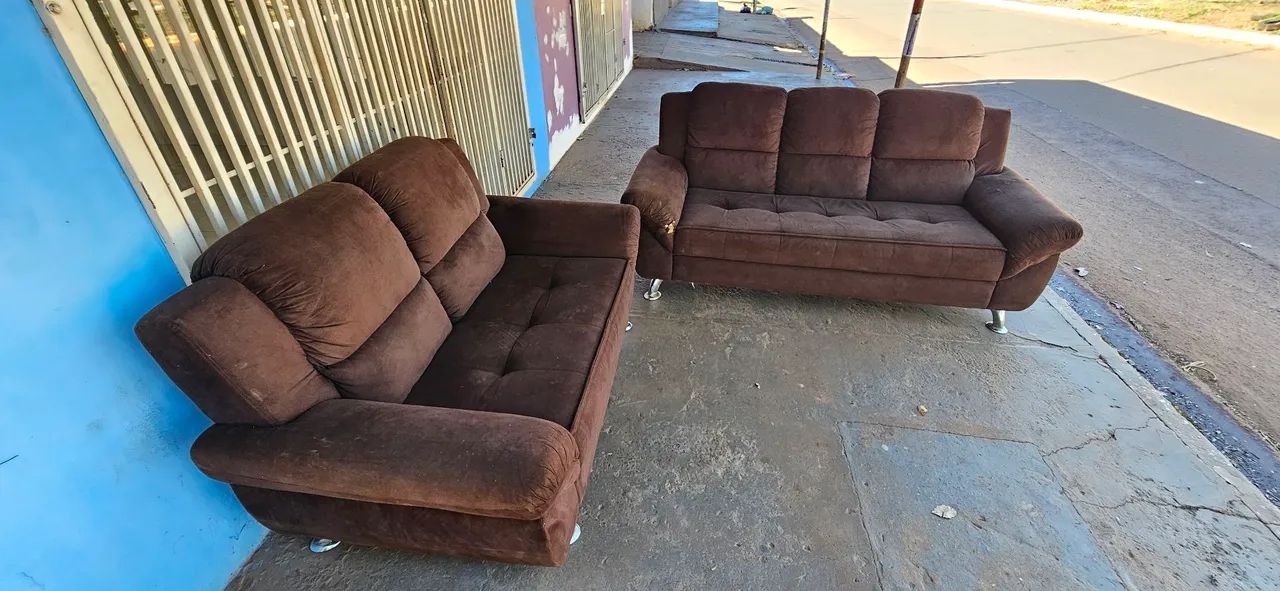 jogo sofa retrô 2 e 3 lugares bem conservado - entrega grátis  - Foto 3