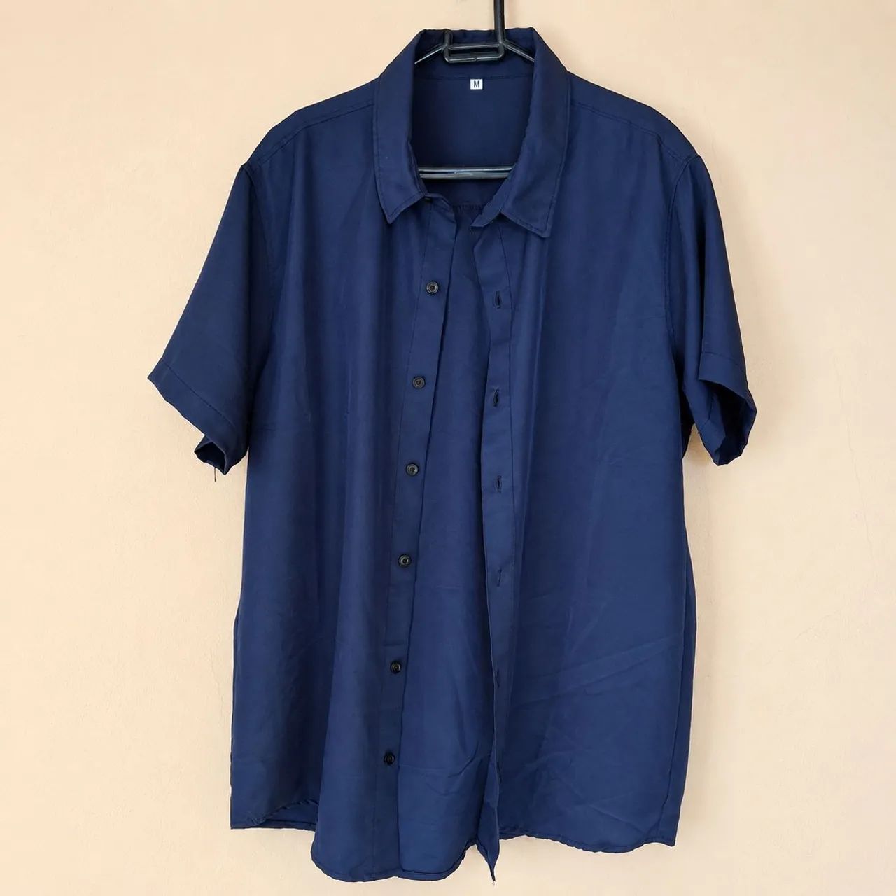 Camisa Socia Masculina l Slim (tamanho M) - Foto 2