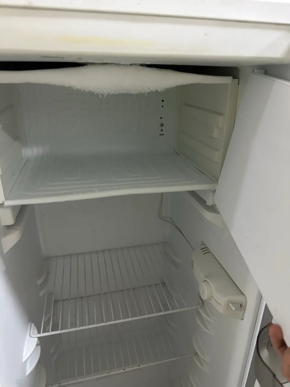 Vendo GELADEIRA funcionando perfeitamente  - Foto 4