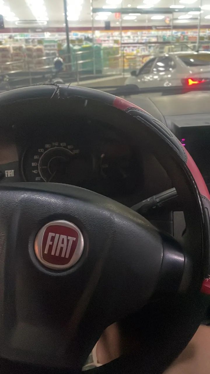 Fiat Palio Celebration 1.0 Fire Flex 8V 4P 2014 - Foto 3