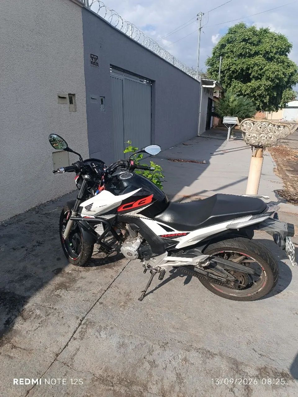 CB 250  - Foto 4