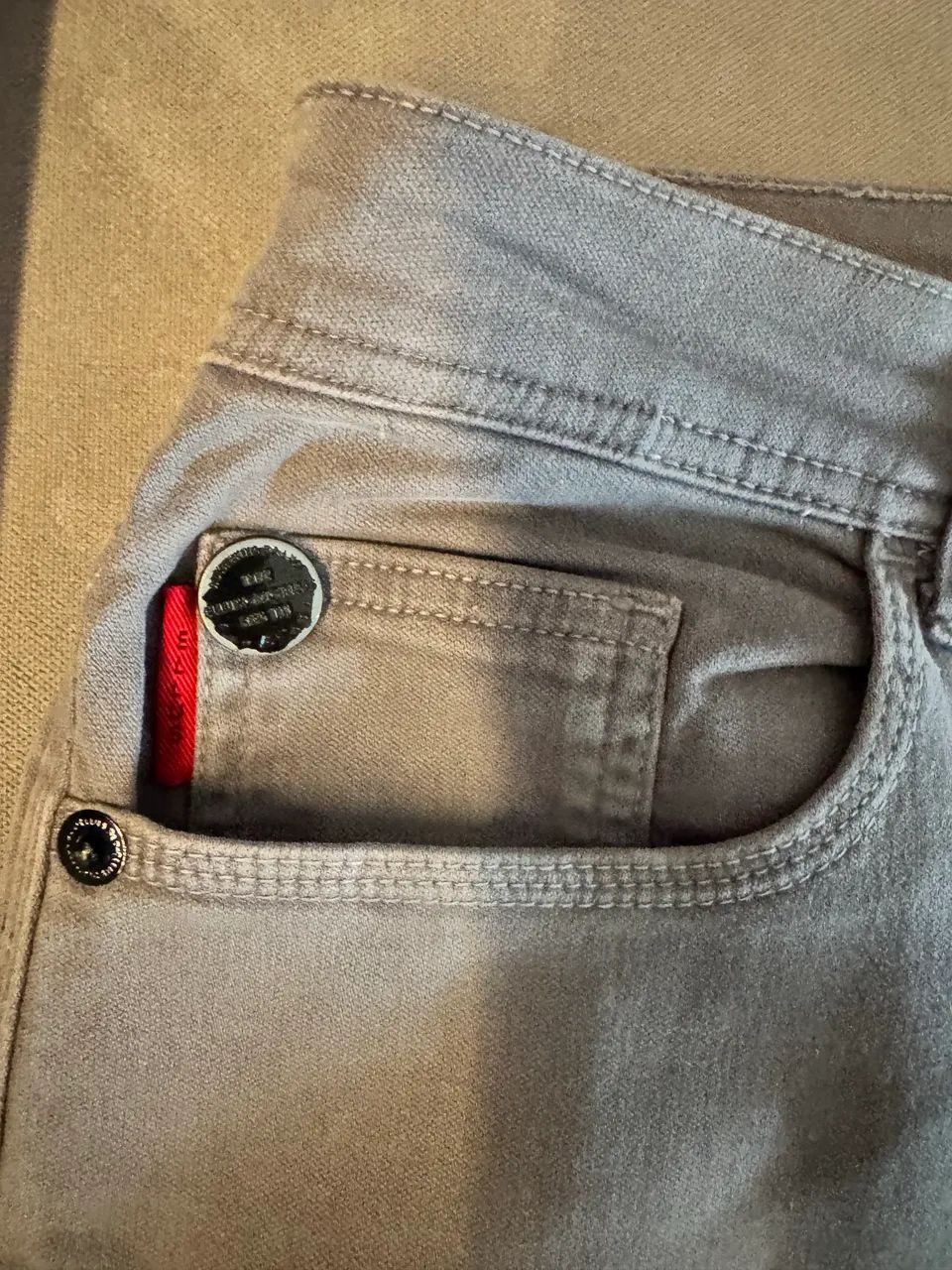 Calça cinza Ellus