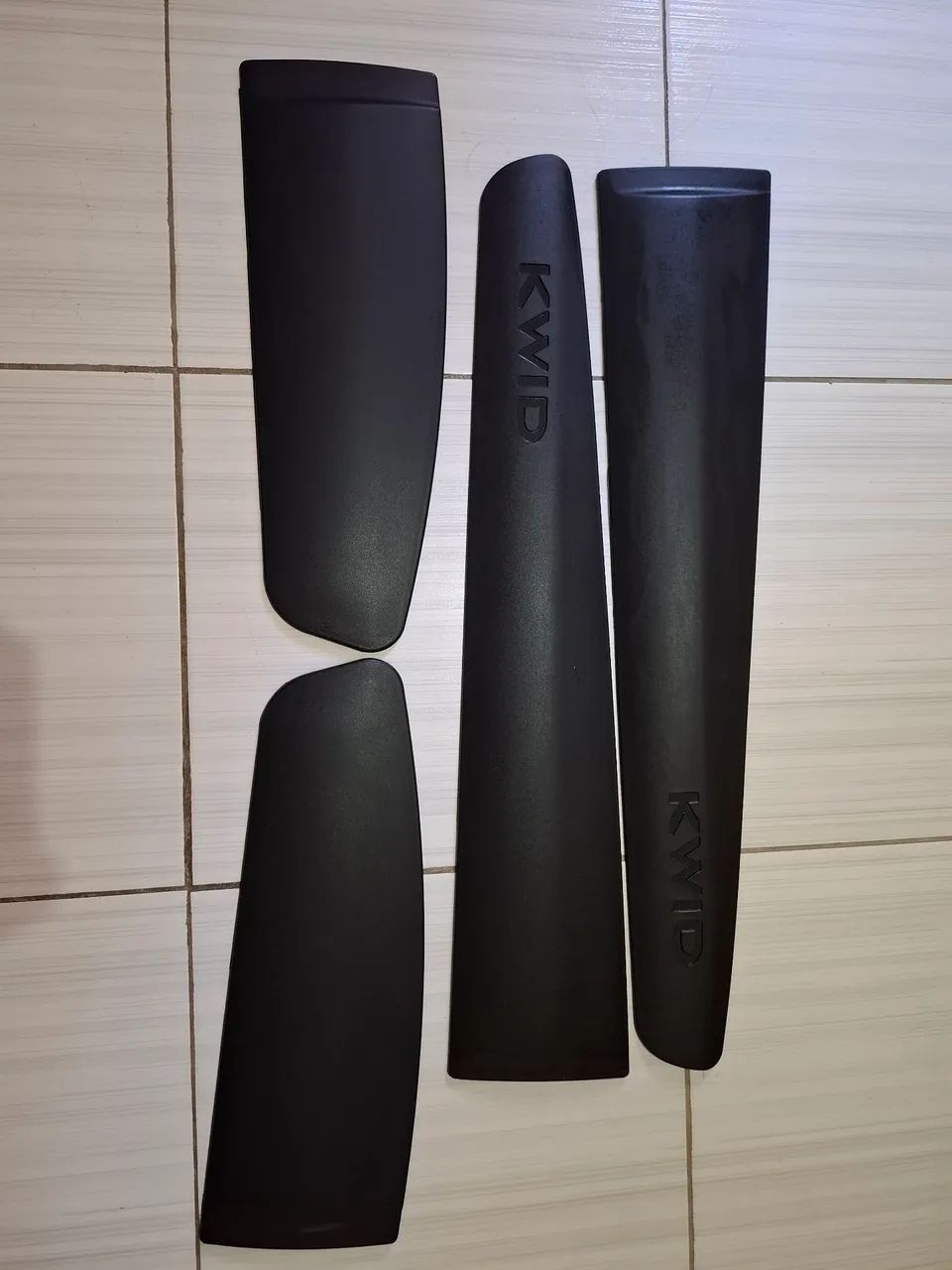 Friso Lateral Kwid Original - Peças para carros, vans e