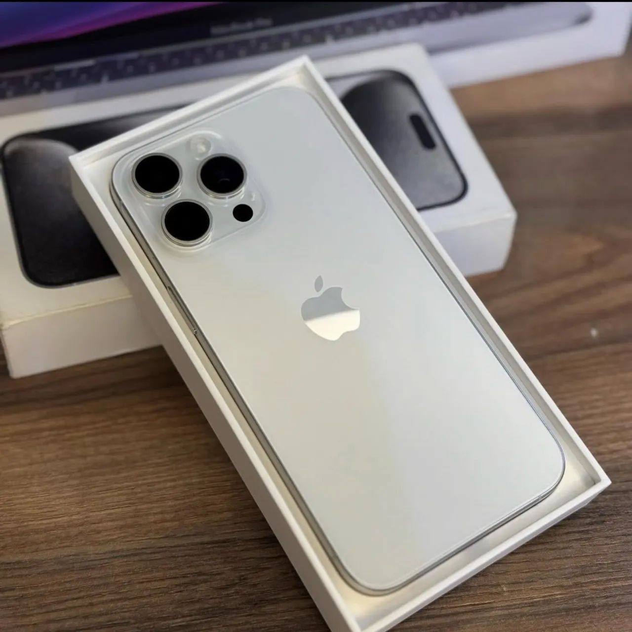 iPhone 15 Pro Max 256gb  - Foto 2