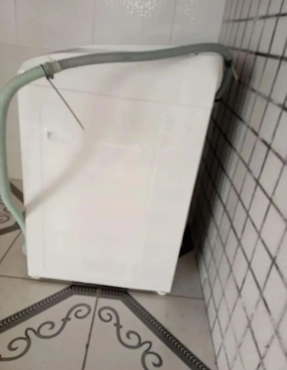 Vendo máquina de lavar com defeito semi nova  - Foto 2