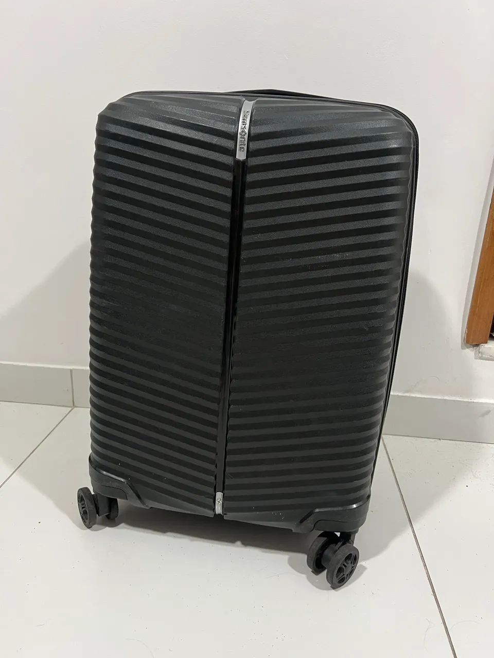 Mala de Viagem Samsonite Varro Preta Rígida - Original 
