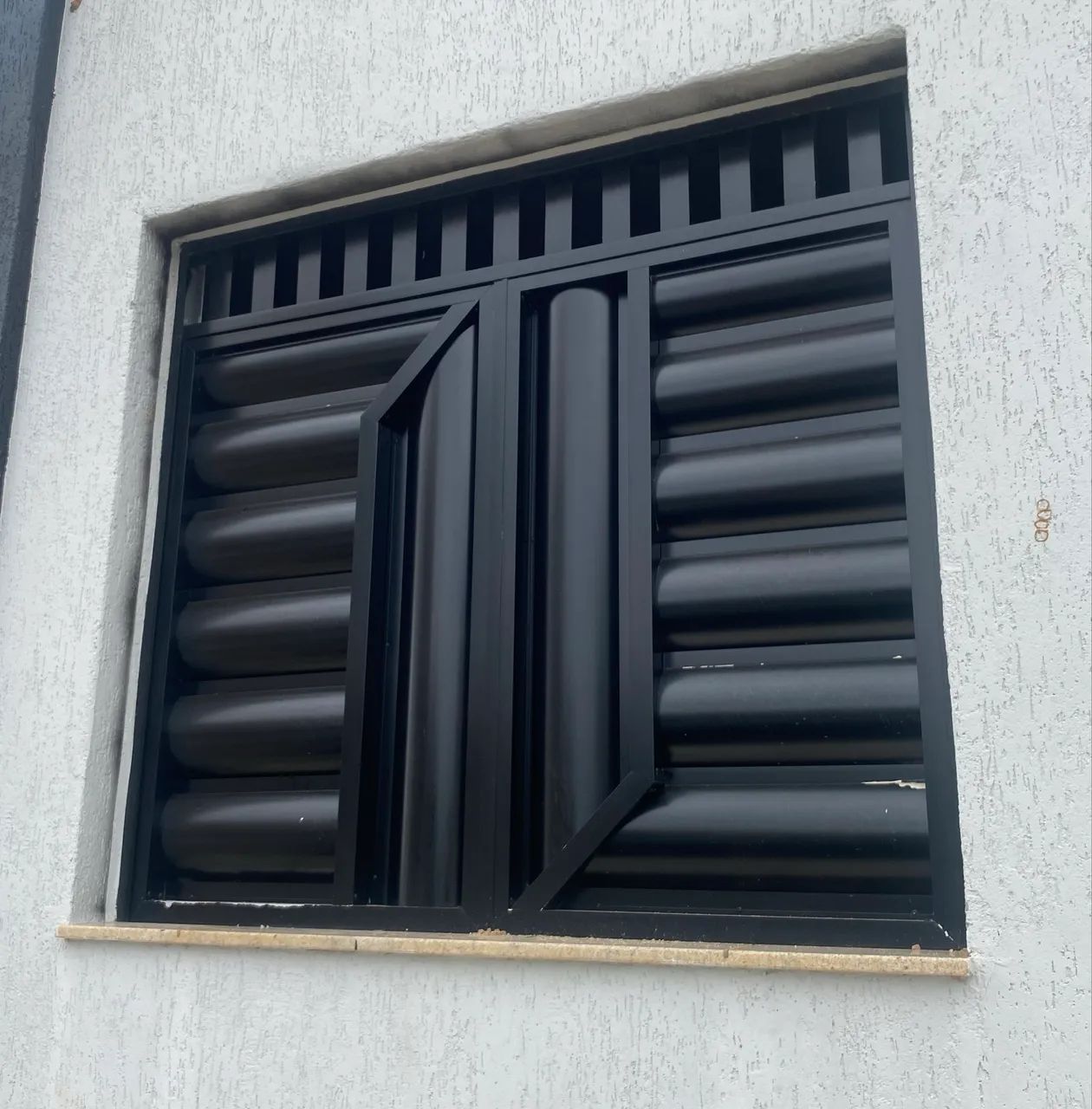 Gate and Window65115635318401120