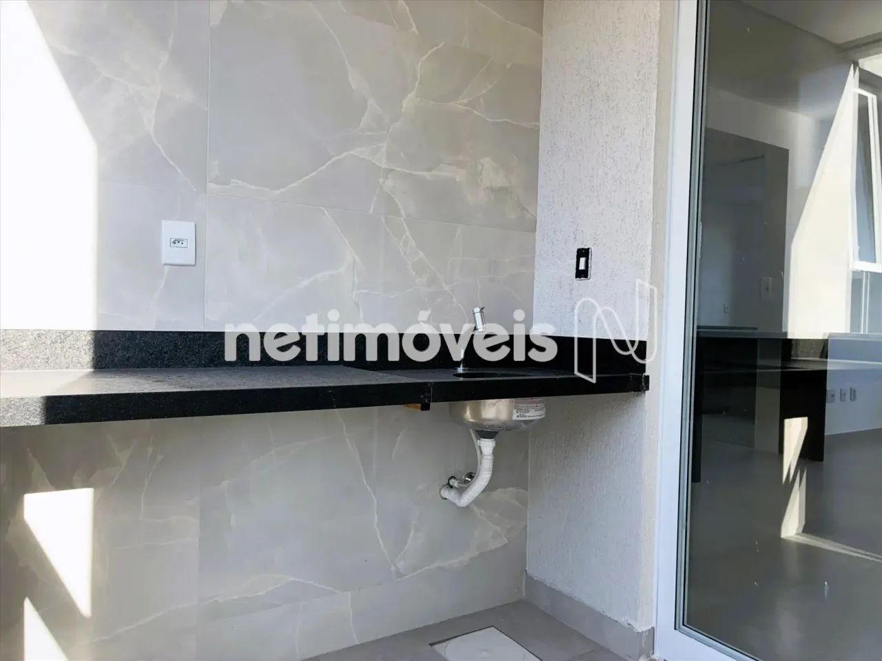 3 quartos prontos para instalação de ar-condicionado com 01 suíte e varanda, 100m²; - Foto 2