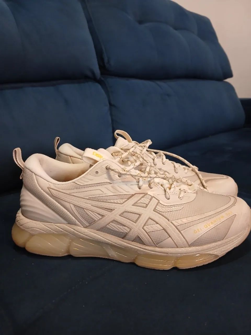 Tenis asics quantum viii 