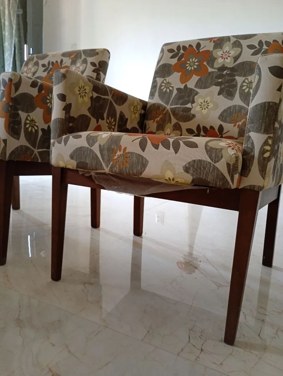 Poltronas Bem conservadas - Foto 3