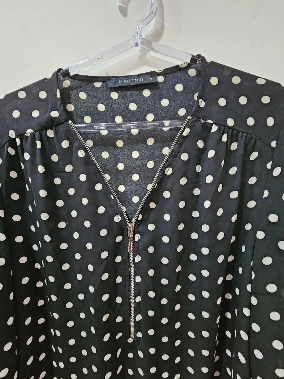 Camisa Preta com Poá Makenji Tamanho M - Foto 2