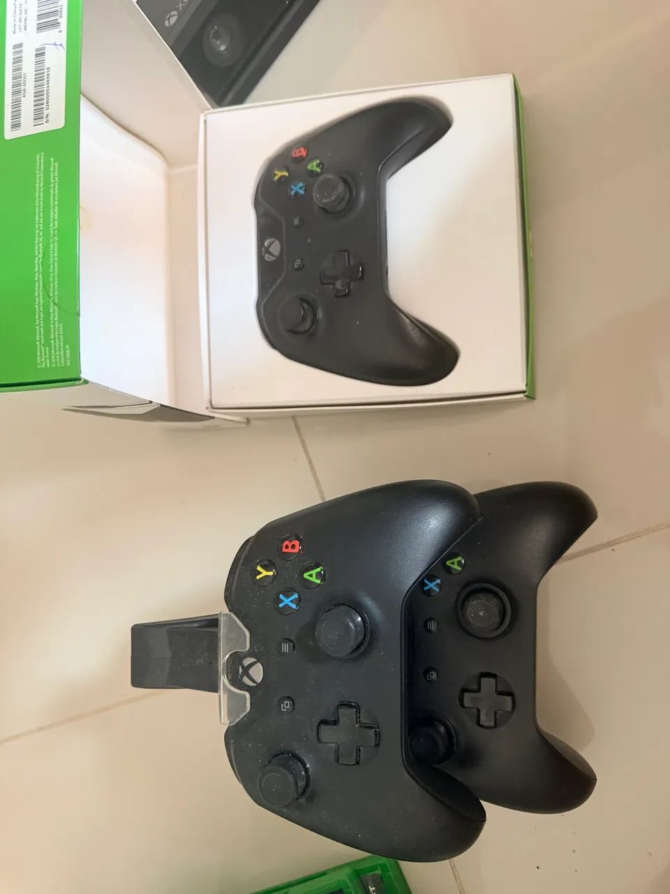 Xbox one com defeito + 7 jogos  - Foto 2