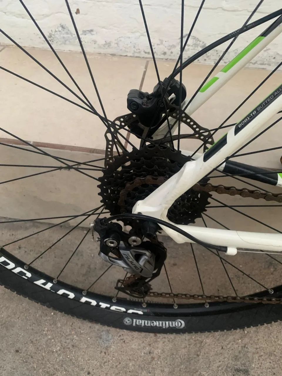 Cannondale - Trail 4 - Aro 29 - MTB - Foto 3