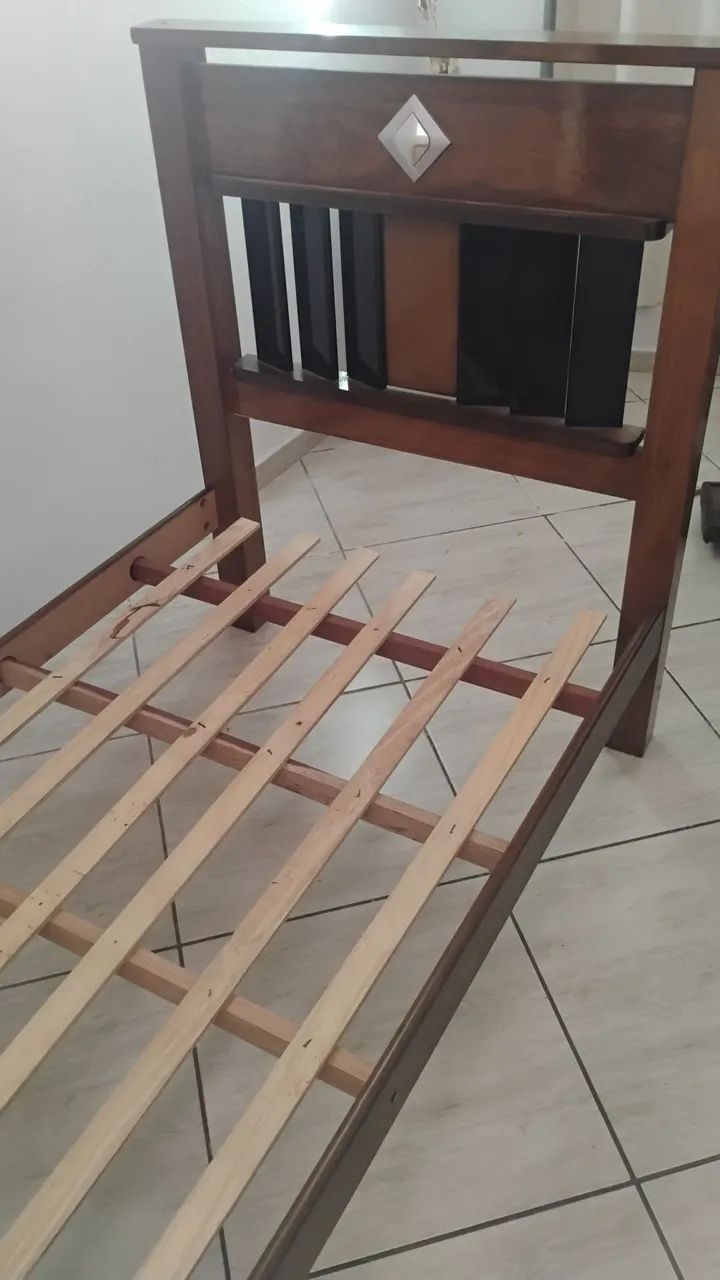 Cama de solteiro em perfeitas condições pra uso - Foto 2