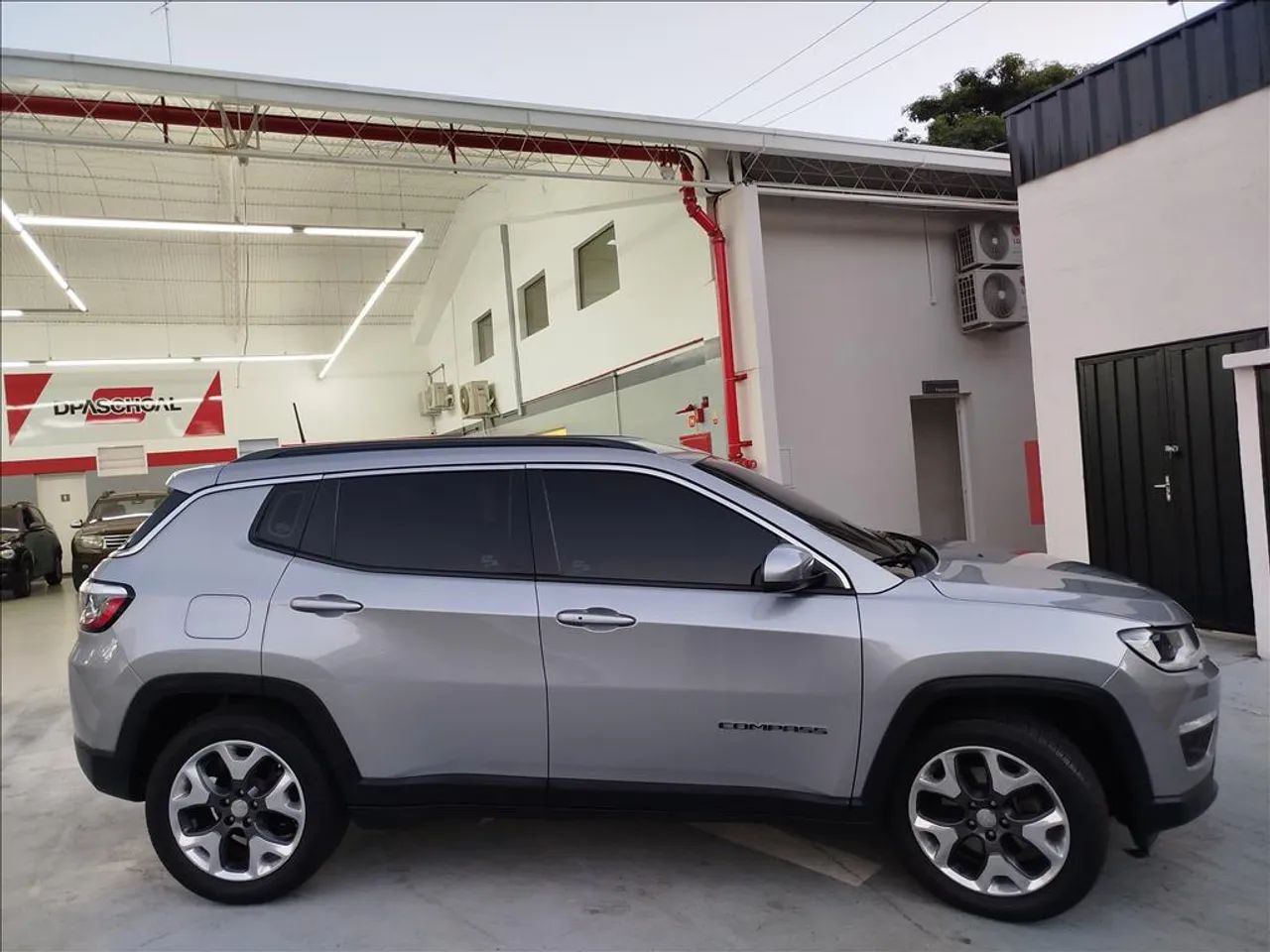 Jeep Compass Longitude 2.0 4X2 Flex 16V Aut. 2020 - Foto 4