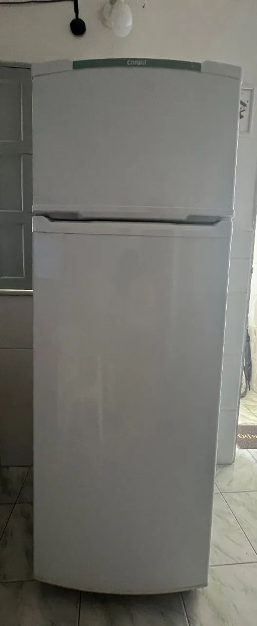 Geladeira Consul ótima 
