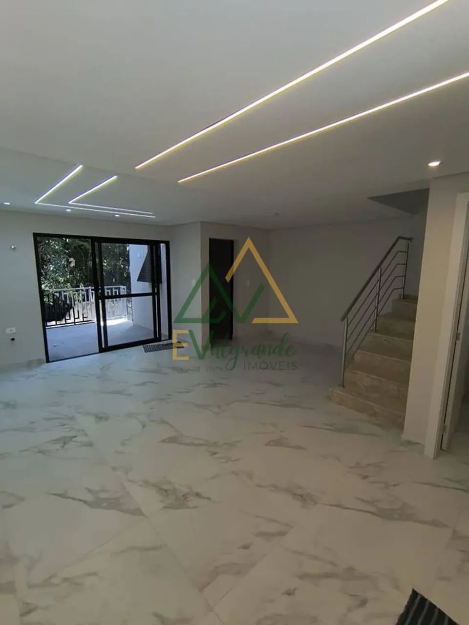 Sobrado em Condomínio com Subsolo e Terreço - Foto 5
