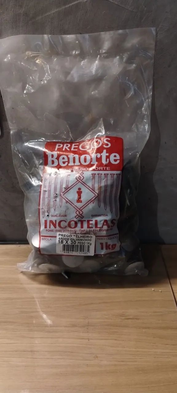 Vendo ou troco prego de telha - Foto 3