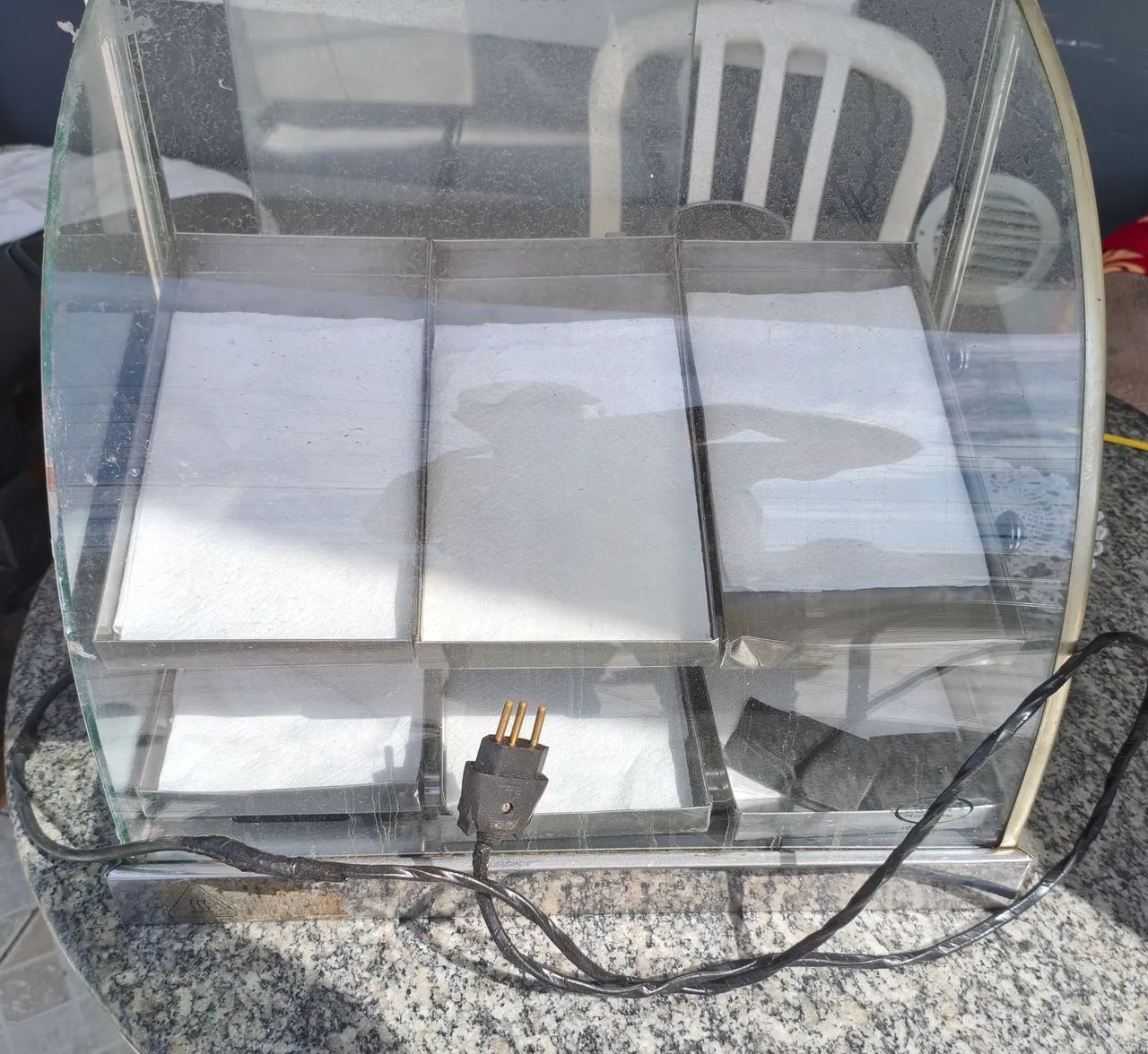 Estufa para Salgados Titã 6 Bandejas Vidro Curvo 