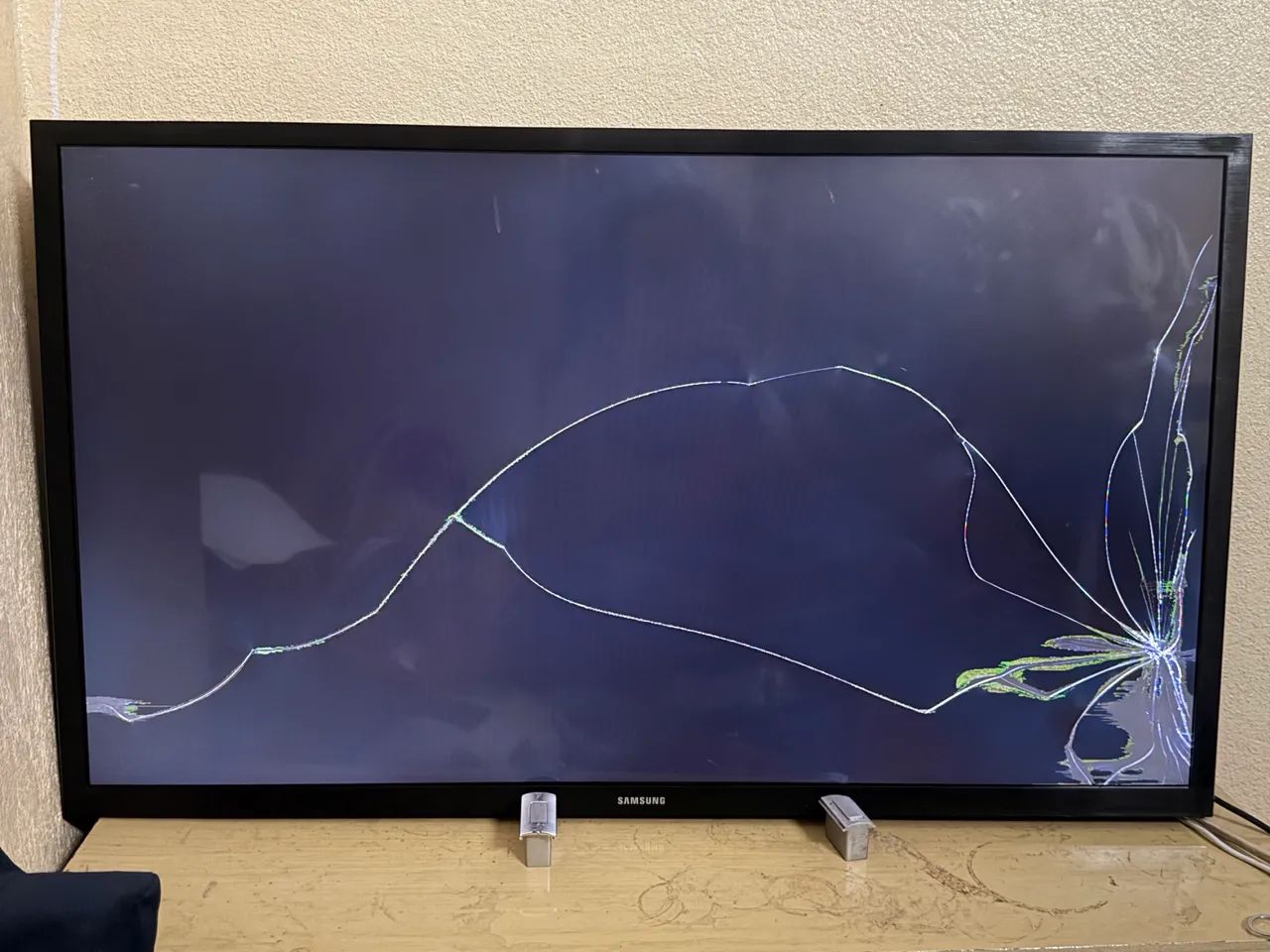 Smart TV Samsung Série 4 T4300 de 32 polegadas - Foto 2