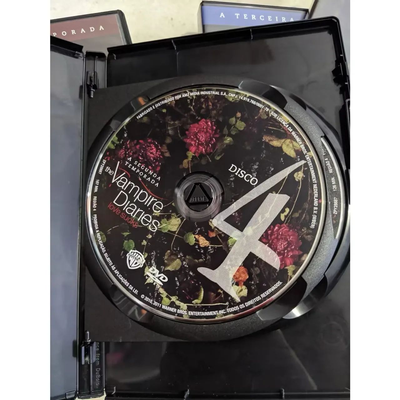 Box Oroginal Diários de um vampiro com 3 temporadas completas  - Foto 3