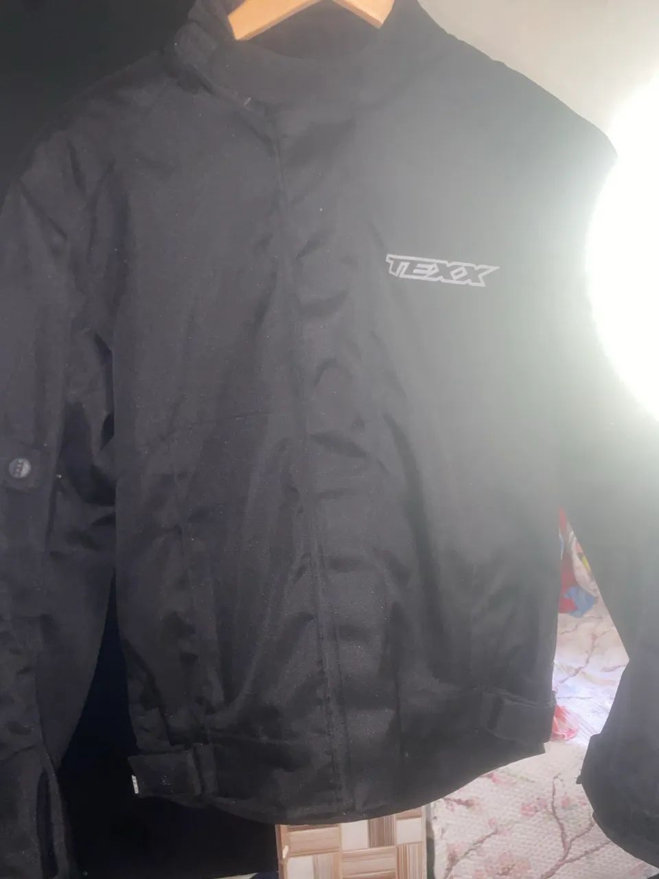 Jaco da TEXX  tam L , com detalhe no braço 
