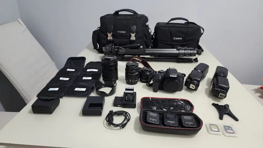 Canon EOS 800 D