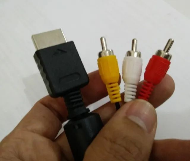  Cabo AV para PlayStation 1, 2 e 3 - Foto 3