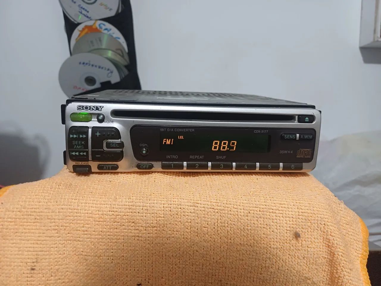 Cd player sony cdx 6177 ( NÃO TEM USB NEM BLUETOOTH) - Foto 2