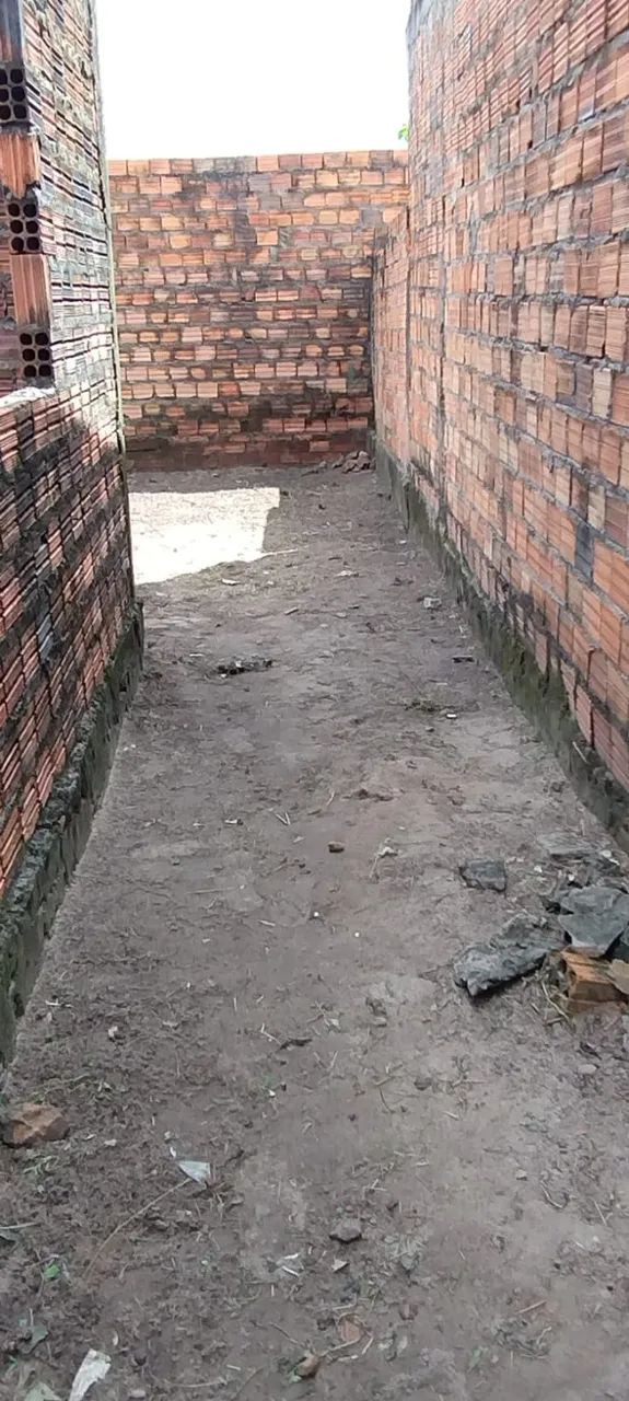 Terreno murado, com area construída  - Foto 5