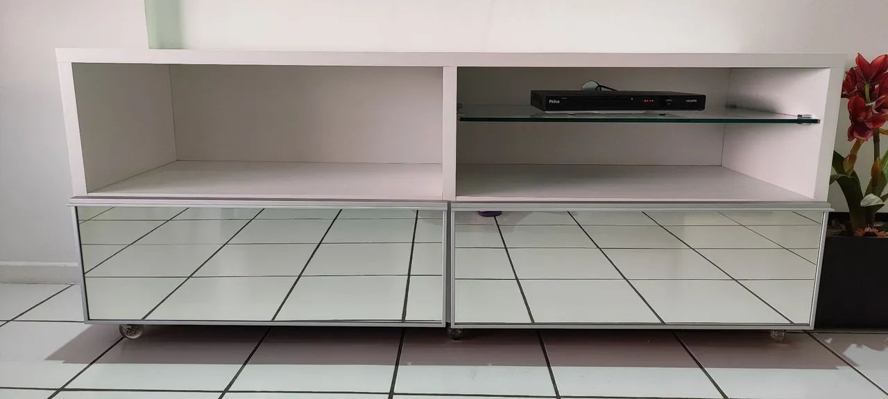 Rack MDF branco gaveta espelho - Foto 2