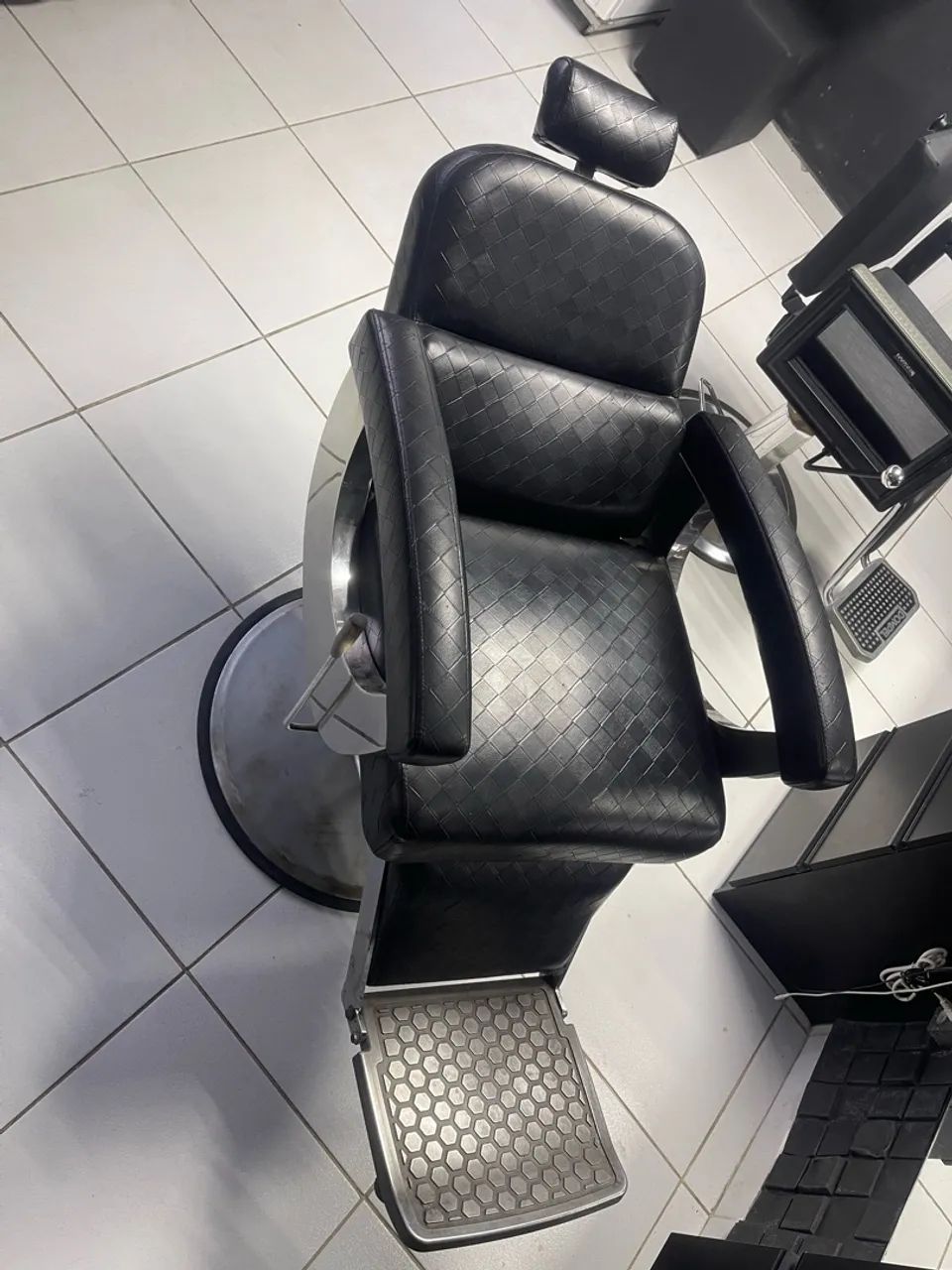 CADEIRA DE BARBEIRO - Foto 2
