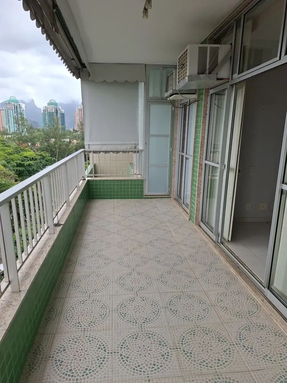 Vendo sala quarto c/ dependência reverdida com 70 m2 , no Parque das Rosas - Foto 3