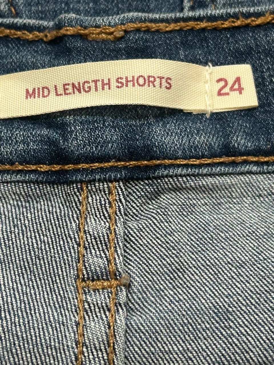 SHORTS JEANS LEVIS TAM.34 - Foto 3