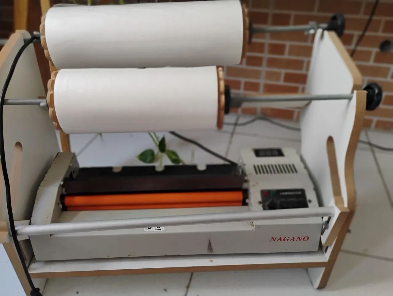 Vendo prensa térmica para boné/ plastificadora e laminadora/ pensa térmica para canecas. - Foto 3