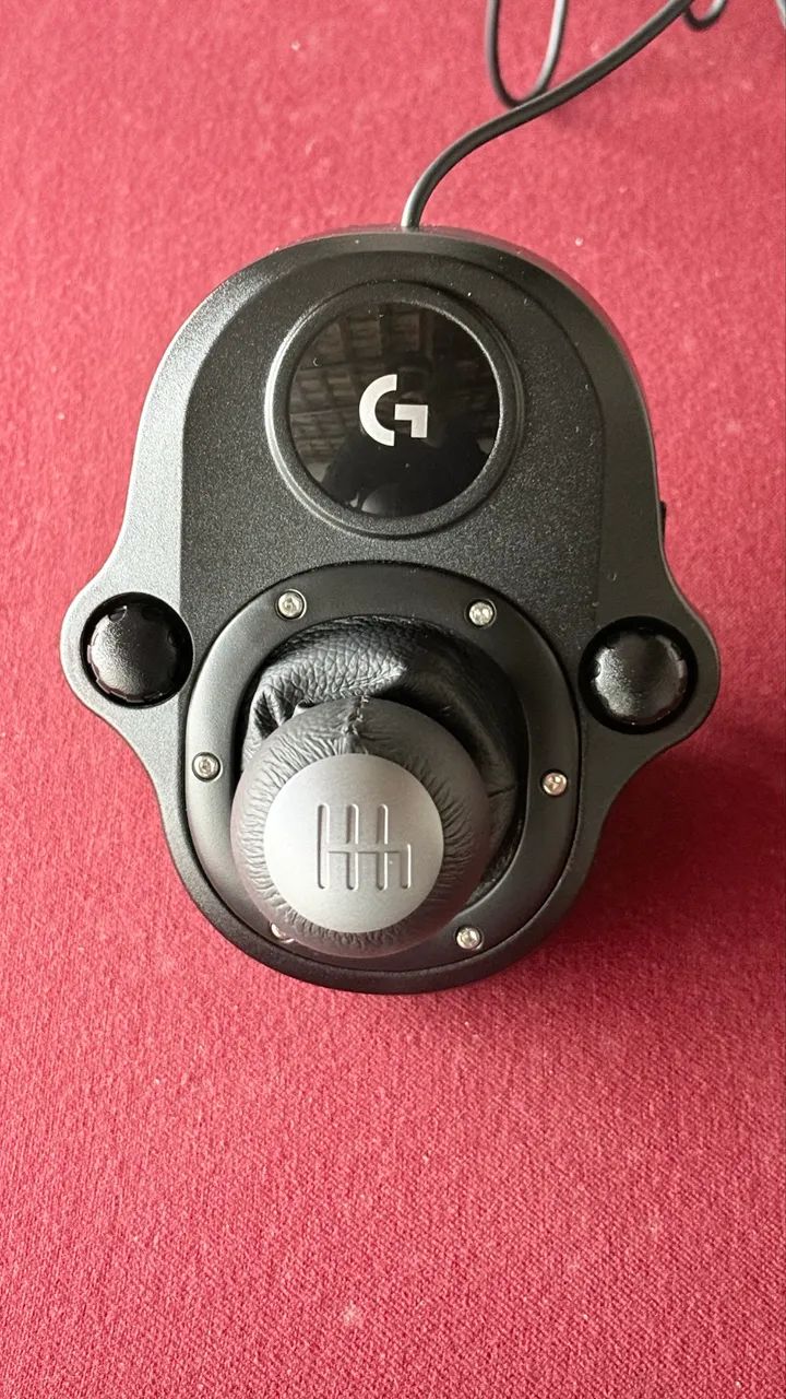 Volante Logitech g29 + câmbio Logitech  - Foto 4