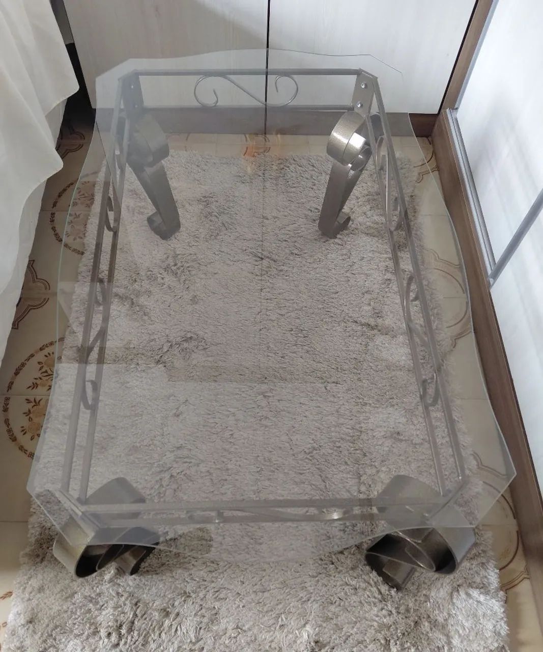 Mesa de centro - ferro trabalhado e vidro - Foto 3
